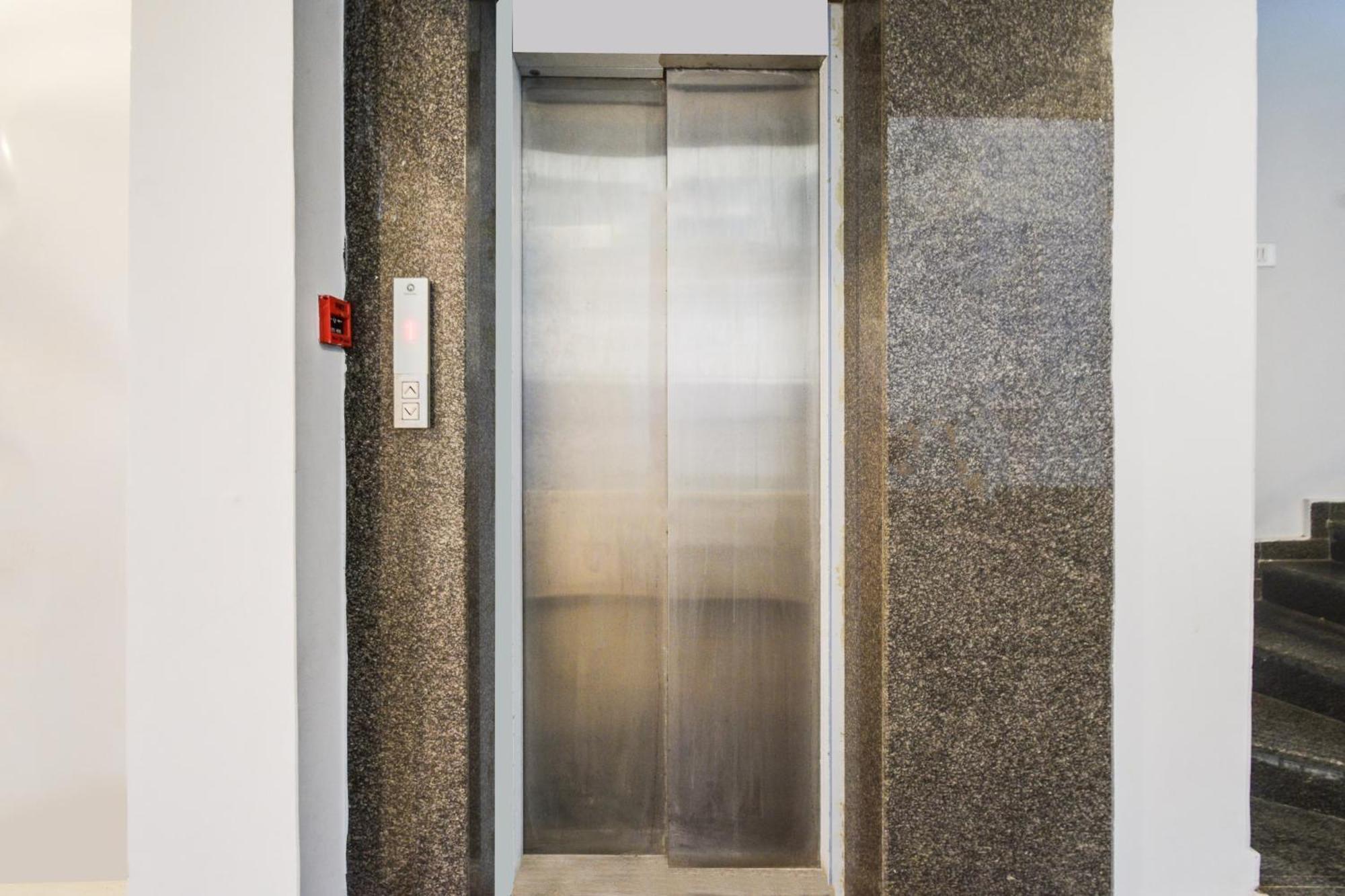 Hotel Super Townhouse Alwal Road Trimulgherry Esterno foto