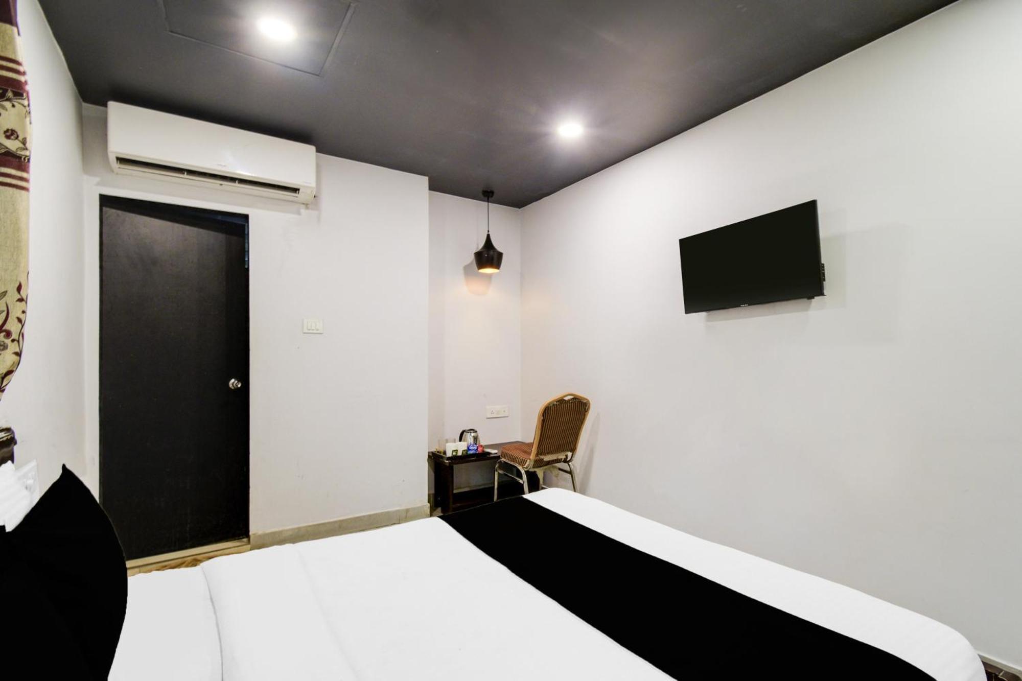 Hotel Super Townhouse Alwal Road Trimulgherry Esterno foto