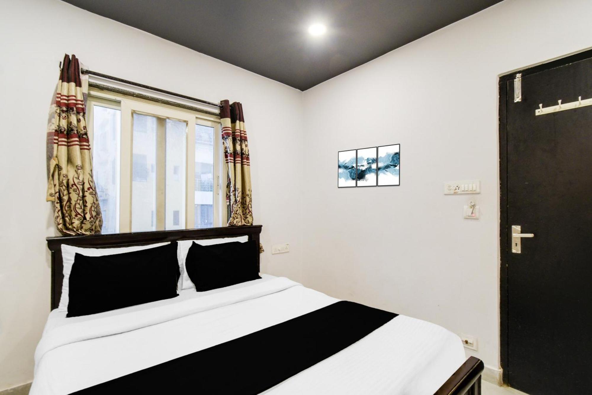 Hotel Super Townhouse Alwal Road Trimulgherry Esterno foto